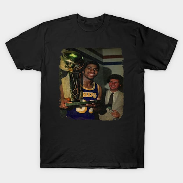 Magic Johnson Vintage T-Shirt by CAH BLUSUKAN